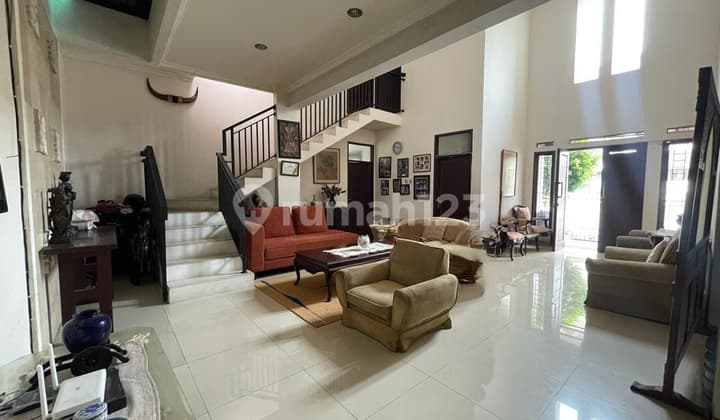 Dijual Rumah Hook 2 Lt. Siap Huni Lokasi Strategis Di Bintaro