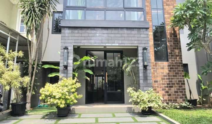 Dijual Rumah Newly Renovated Industrial Style Cluster Premium Bsd