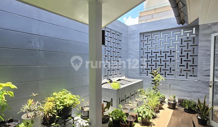 Rumah Murah Semi Furnished Siap Huni SHM di Sektor 9, Bintaro