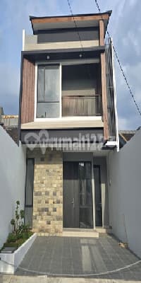 Rumah Cantik Siap Huni 2 Lantai di Graha Bintaro Tangsel