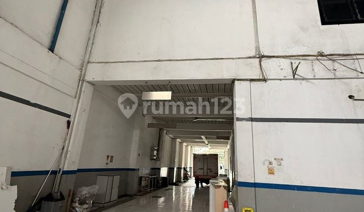 Disewakan Showroom dan Bengkel di Soekarno Hatta Bandung
