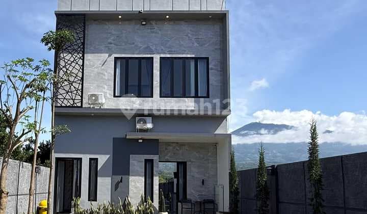 Villa Kota Batu View Keren + Kolam Renang