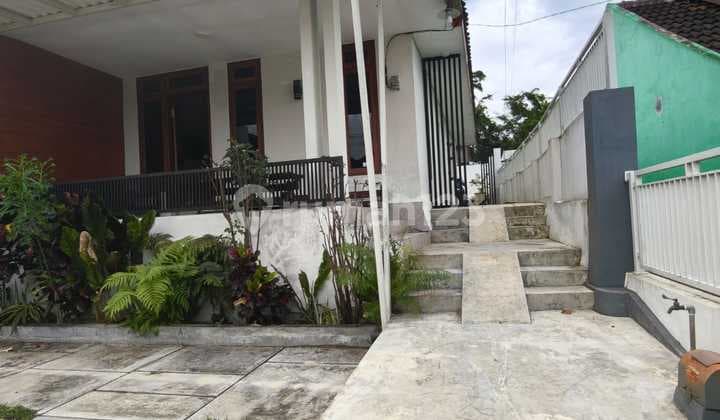 Cheap Villa House Batu Large Land Bonus Motorcycle