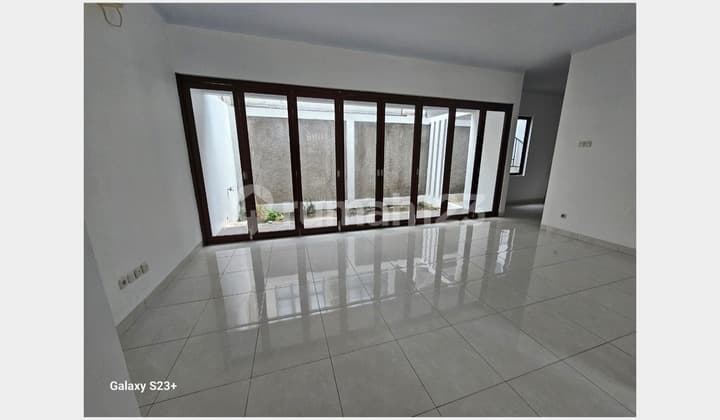 Rumah, 2 Lantai, Siap Huni Dalam Cluster Bintaro