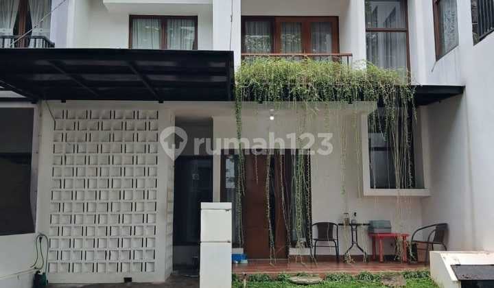 Rumah Nyaman dan Siap Huni di Kawasan Favorit Emerald Bintaro