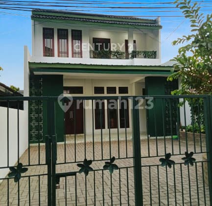 New Fresh Hook House 2 Floors in Jagakarsa South Jakarta