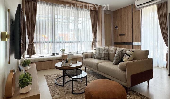 Brand New Residence 3 Lantai Lokasi Favorit Cilandak Jaksel