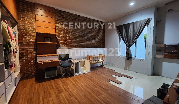 Dijual Rumah Dalam Komplek Yang Elite Di Lebak Bulus, Jaksel.