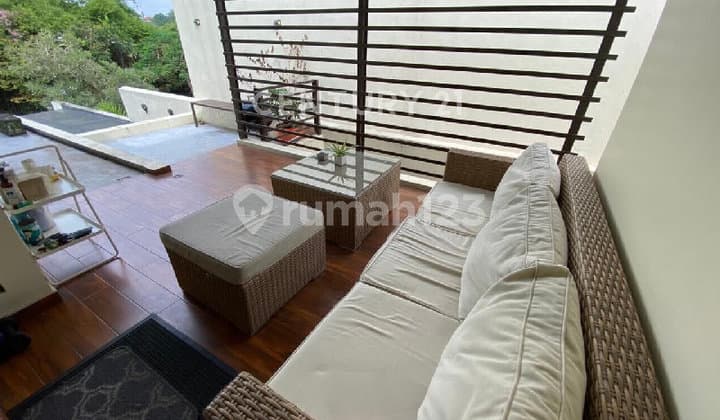 Rumah Mewah Furnished - Kolam Renang Disewakan di Lebak Bulus