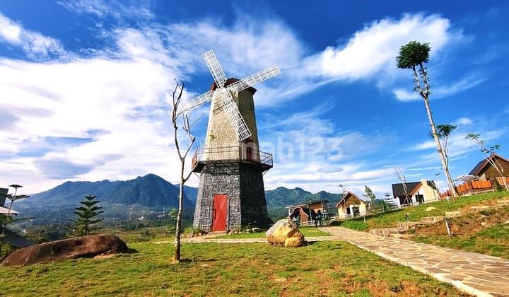 AFFORDABLE AESTHETIC LAND PLOTS IN STRATEGIC LOCATION