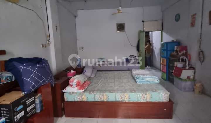 Ruko Supriori 3 1 2 Lantai Strategis Dekat Dengan Roxy Dan Biak Ada Taman