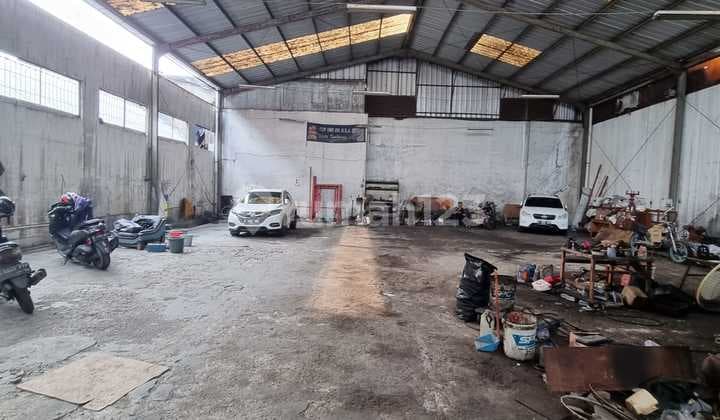 Gudang di Roxy Mas Luas 714m2 di Jual Cepat