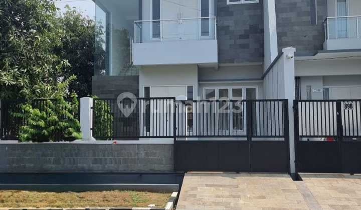 Rumah Modern 2 1/2 Lantai Luas 300 m2 di Lahan 192 m2 pulomas utara 1 jakarta timur