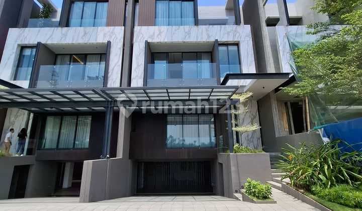 Citra Lake Villa Premium House View Danau Citra Garden 6