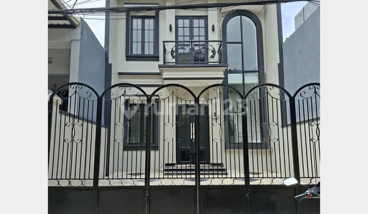 Rumah 2 Lantai2 Mobil di Taman Ratu Duri Kepa Kebon Jeruk Jakarta Barat Greenville