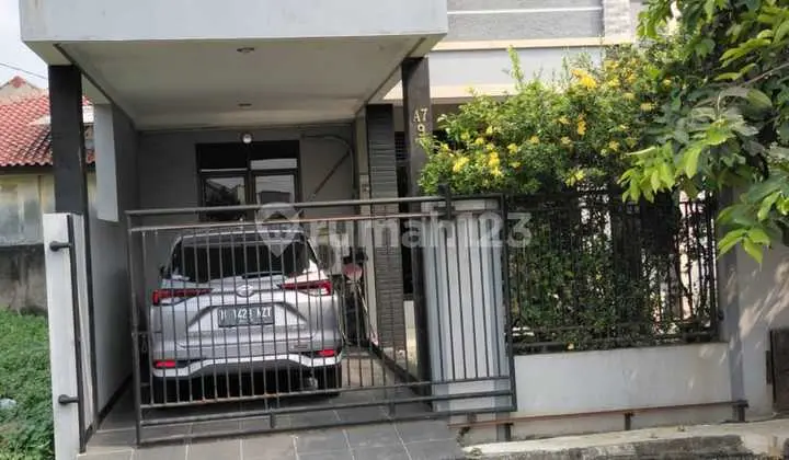 Dijual Cepat Rumah 2 Lantai Lokasi Strategis Bebas Banjir di Kota Tangerang