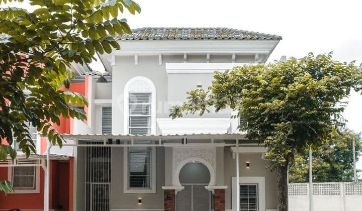 Dijual Cepat Rumah 2,5 Lantai Full Furnished Full Renov di Cluster Alicante Gading Serpong