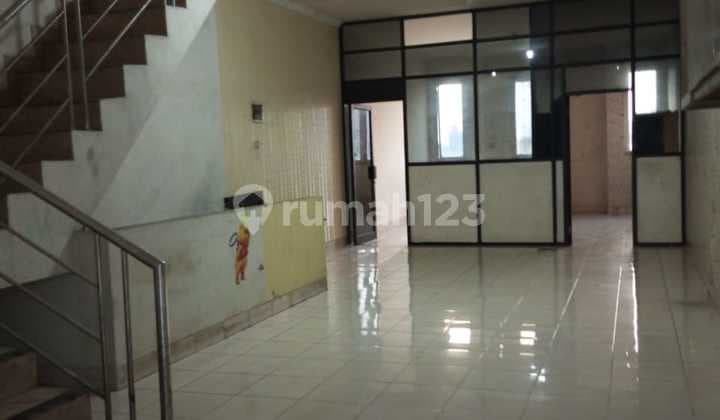 Disewakan Ruko Strategis & Ramai Dekat Metro Permatakarang Tengah Tangerang