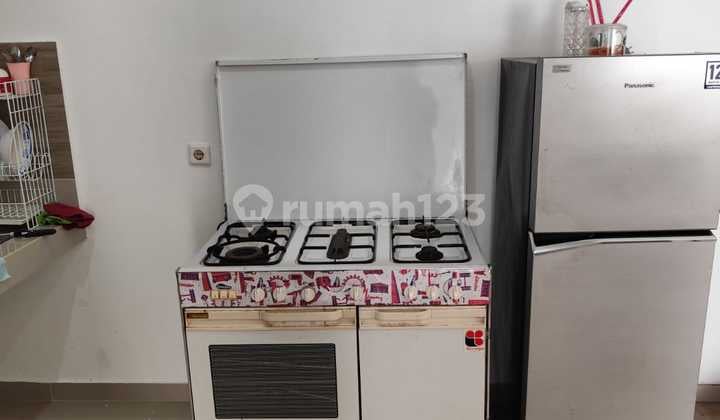 For Rent Quick Semi-Furnished 3+1 Bedroom House in Golden Vienna 2 Cluster, BSD
