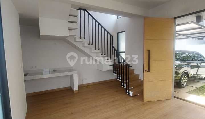 Disewakan Cepat Rumah Posisi Hoek di Cendana Hills Lippo Karawaci