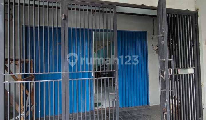 Dijual Cepat Ruko Siap Huni 2 Lantai Cocok untuk Usaha dan Tinggal di Taman Royal Tangerang