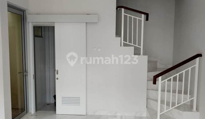 Disewakan Rumah Kamar 2 di Jl Lechuza Malibu Village Gading Serpong