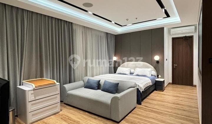 For Sale Apartment Rainbow Springs Condovillas Gading Serpong Penthouse Floor Lake View