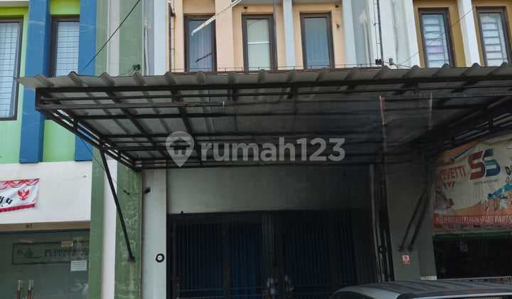 Fast Sale, Ready-to-Occupy 2-Story Shop in Taman Royal 1, Tangerang