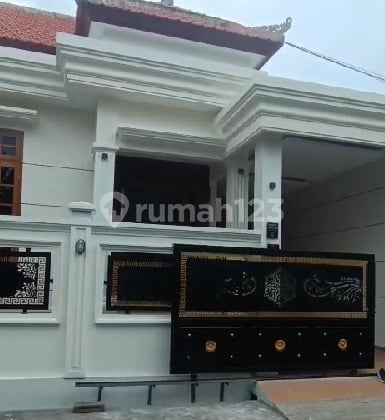 Disewakan Rumah 2 Lantai di Singapadu Gianyar