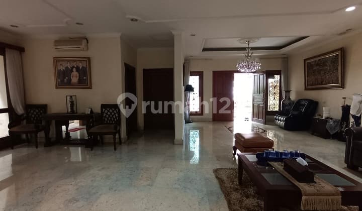 Di Sewa Rumah 2 Lantai Di Tomang, Ukuran Besar Cocok Untuk Hunian Atau Kantor