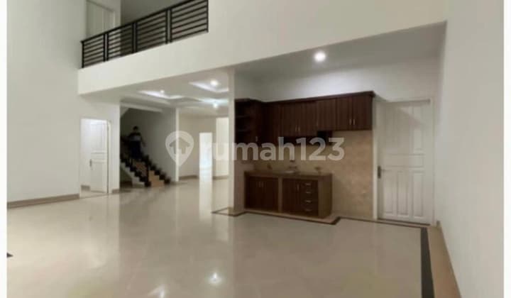 Di Jual Rumah Eksklusif di Kemang, Siap Huni