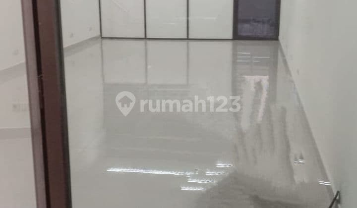 Di Jual Ruko 4 Lantai Grogol, Strategis Siap Huni