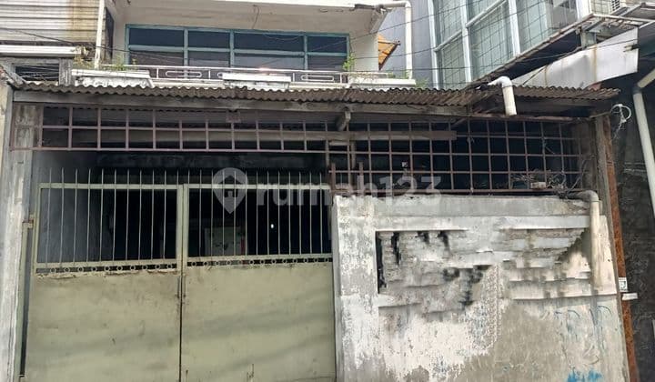 Di Jual Rumah di Gajahmada, Cocok untuk kos"an, Gudang dll