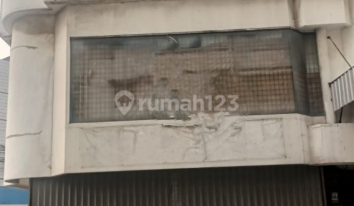Di Jual Ruko 3 Lantai di Tanah Abang, Komersil Area Dekat Pusat Perbelanjaan Di Jual Ruko 3 Lantai di Tanah Abang, Komersil Area Dekat Pusat Perbelanjaan