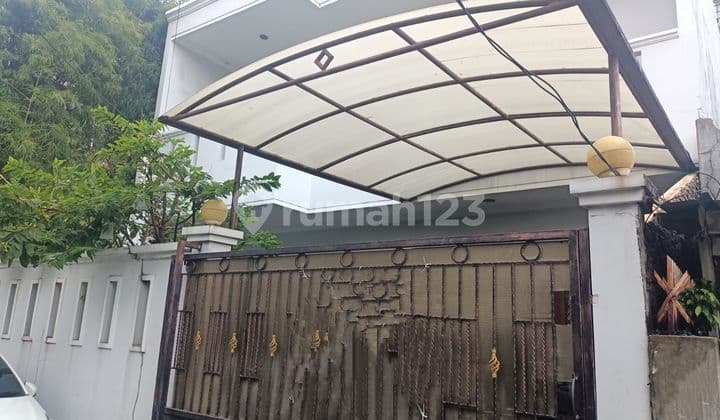 Di Jual Rumah 2 lantai di Cideng, Dalam Komplek Rapih dan Terawat