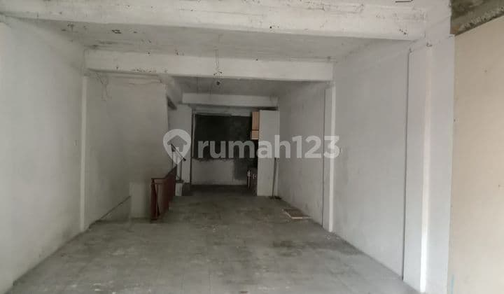 Di Jual Ruko 3 Lantai di mangga Besar, Strategis Jalan Lebar
