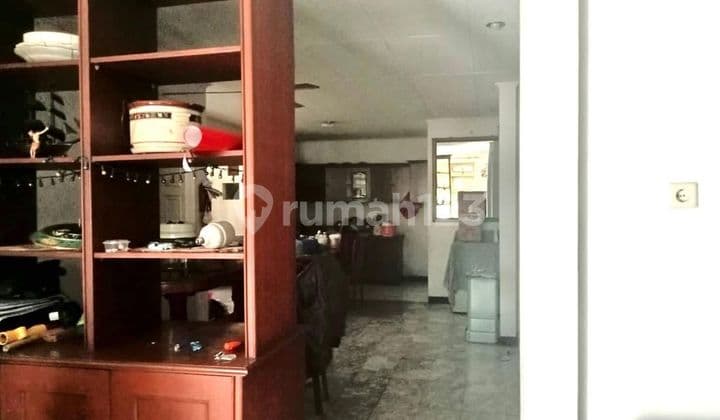 Di Jual Cepat Rumah 2 Lantai di Tomang, Bebas banjir, Rapih dan terawat