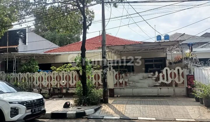 Di Sewakan Rumah untuk tempat usaha di grogol. Jarang ada lokasi strategis Di Sewakan Rumah untuk tempat usaha di grogol. Jarang ada lokasi strategis