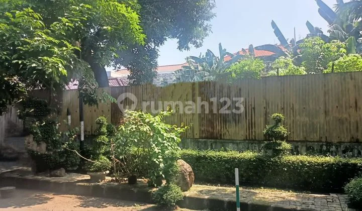 Di Jual Tanah di Kebayoran Baru Jakarta Selatan, zona Perumahan Mewah. SHM on Hand Di Jual Tanah di Kebayoran Baru Jakarta Selatan, zona Perumahan Mewah. SHM on Hand