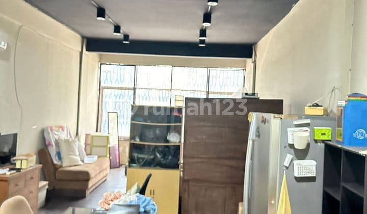 Di Jual Ruko 3 Lantai di Pluit, Lokasi Bagus, Dalam Komplek