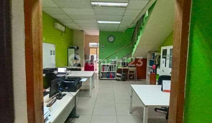 Di Jual Ruko 3,5 Lantai Di Kebayoran Baru, Bangunan Rapih Siap Huni