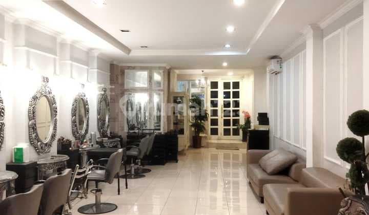 For Sale 4.5 Story Shop House in Pasar Baru, Excellent Location and Ready to Use
