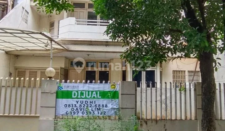 Di Jual Rumah 2 Lantai Di Tomang, Dekat Pusat Perbelanjaan, Lingkungan Aman Dan Nyaman Di Jual Rumah 2 Lantai Di Tomang, Dekat Pusat Perbelanjaan, Lingkungan Aman Dan Nyaman