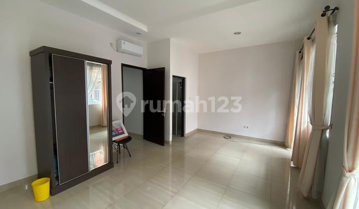 For Sale 3-Story House in Tanjung Duren, Modern Minimalist, Move-In Ready