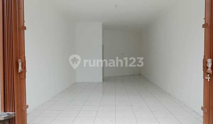 O Dijual Tanah Berikut 9 Kios di Jalan Binong Raya, Curug, Tangerang