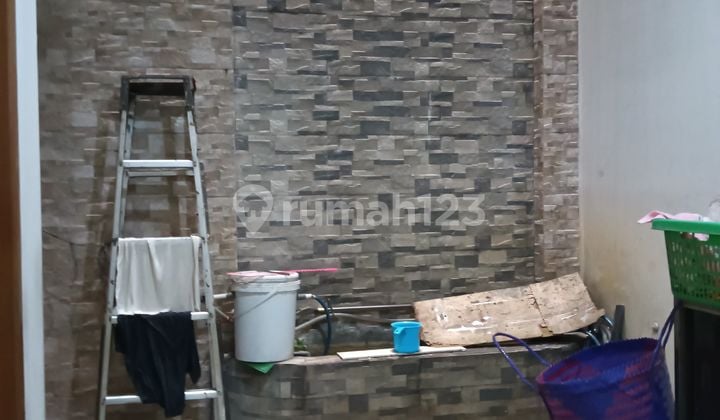 O Dijual Rumah 3 Lantai di Jl.padamulya V Angke,Jakarta Barat