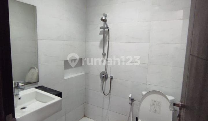 FOR SALE 2-STORY HOUSE 4X12 M2 GREEN LAKE CITY CLUSTER EAST ASIA