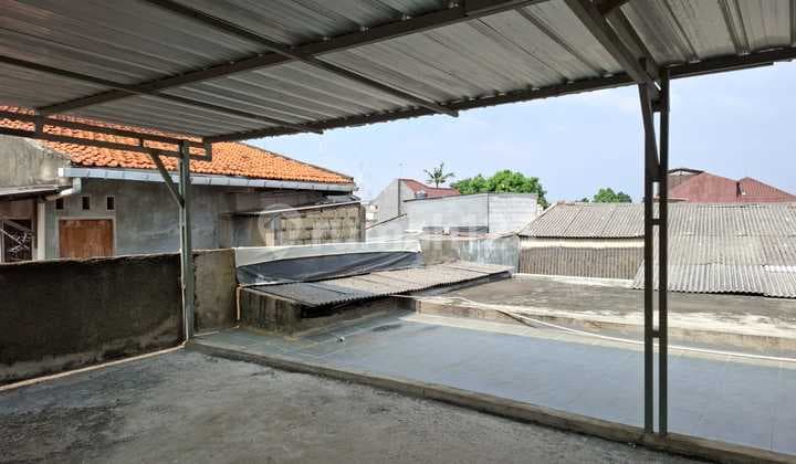 O Dijual Cepat Ruang Usaha di Lokasi Ramai Ciledug Perbatasan Jakarta Tangerang