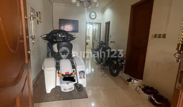 Dijual Cepat Rumah Kelapa Gading Permai Ukuran 6x15 3 Lantai