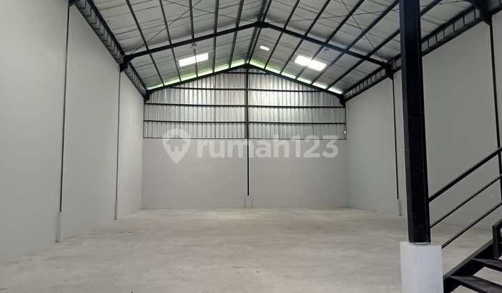 DISEWAKAN GUDANG 486M2 DAERAH TIGARAKSA TANGERANG